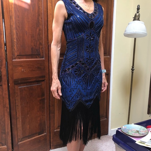 1920s Gatsby Inspired Sequined Dress and Headband - Picture 4 of 13